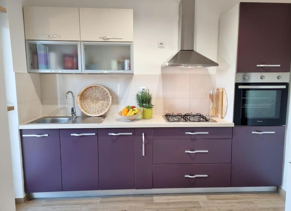 Chi Chi Apartment Pula Ngoại thất bức ảnh