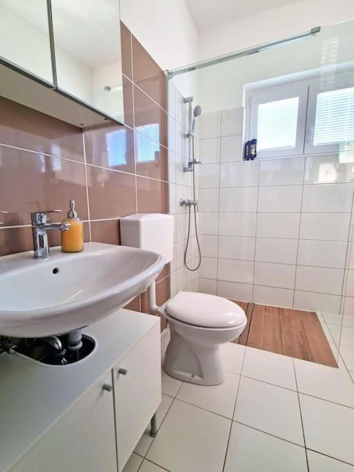 Chi Chi Apartment Pula Ngoại thất bức ảnh
