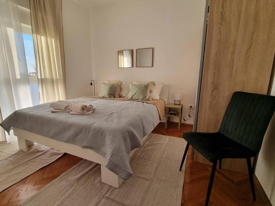 Chi Chi Apartment Pula Ngoại thất bức ảnh